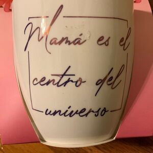 Mother’s Day mug, “Mom is the center of the universe” (Spanish) 18.3 fl oz